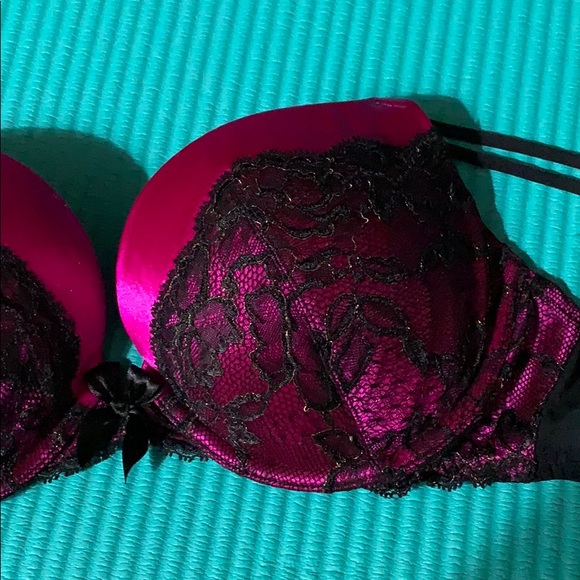 Victorias Secret Bras - Picture 7 of 8